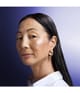 Shiseido Vital Perfection Serum do twarzy 40 ml 729238218260 visual3-shot_pl